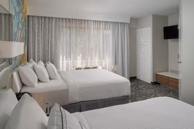 SUITE ONE BEDROOM