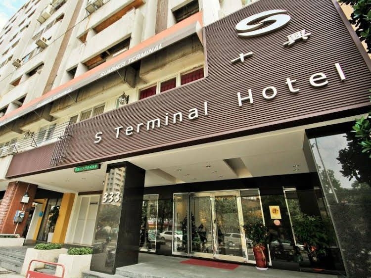 Summer Terminal Hotel4