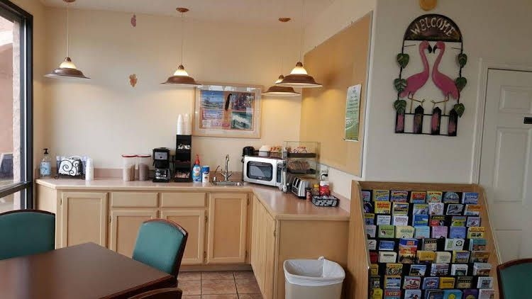 Flamingo Inn2