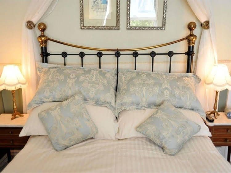 Feversham Lodge Guest House Feversham Lodge Guest House