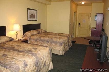 Big Lake Inn1