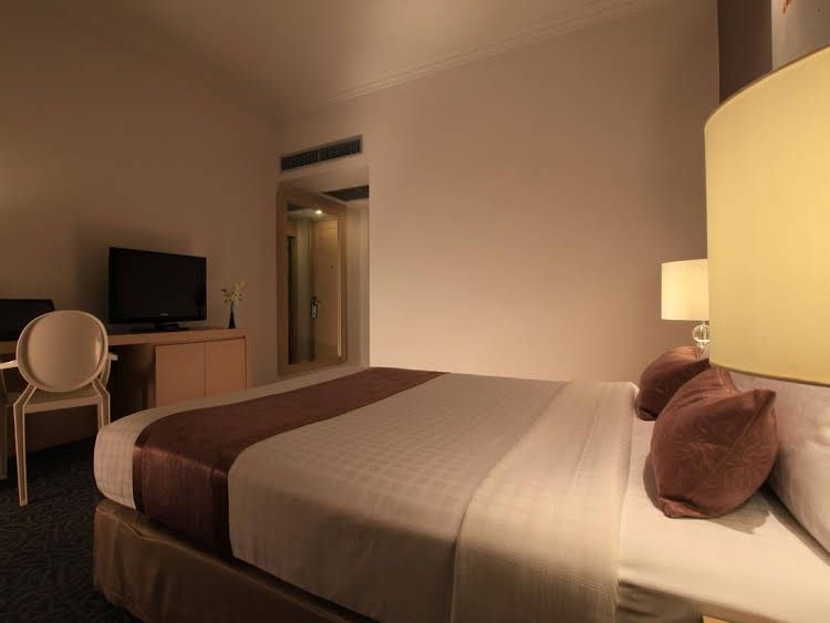 Holiday Palace Casino & Resort3