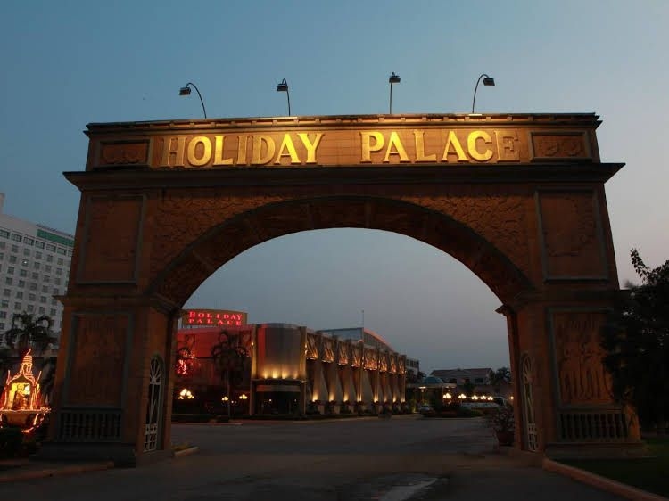 Holiday Palace Casino & Resort0