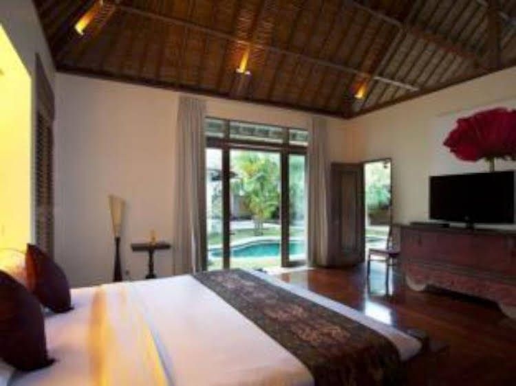 วิลลา ตีร์ตา นากา บาหลี (Villa Tirta Naga Bali)1
