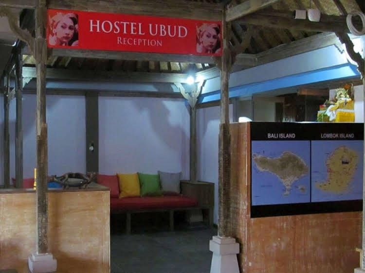 Hostel Ubud0