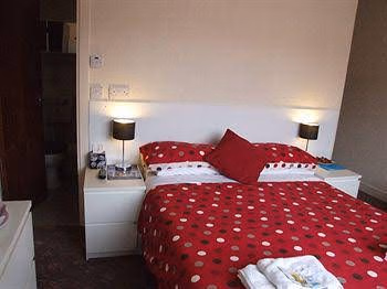 The Beverley Hotel0