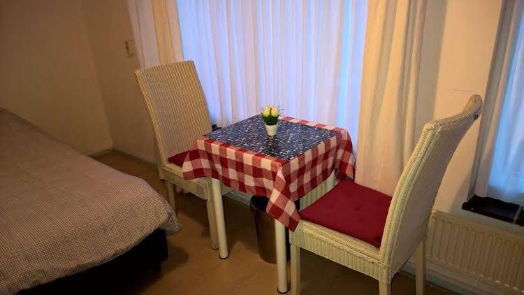 Bed and Breakfast Amsterdam Heilige Duif1