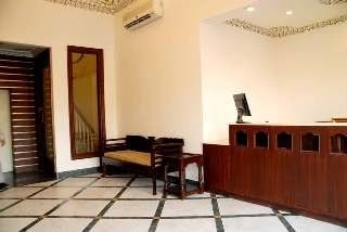 โรงแรม กลิตซ์ (Hotel Glitz)1