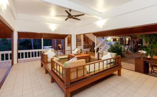 Villa - Beach Front