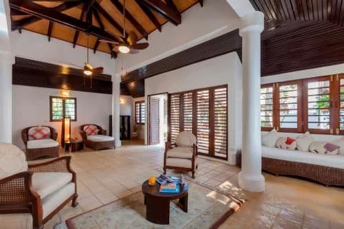 Villa - Beach Front
