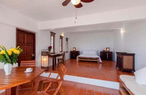 Villa - Beach Front