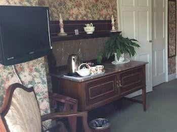Whashton Springs Farmhouse B&B Whashton Springs Farmhouse B&B