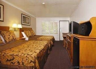 Anaheim Desert Inn & Suites Anaheim Desert Inn & Suites