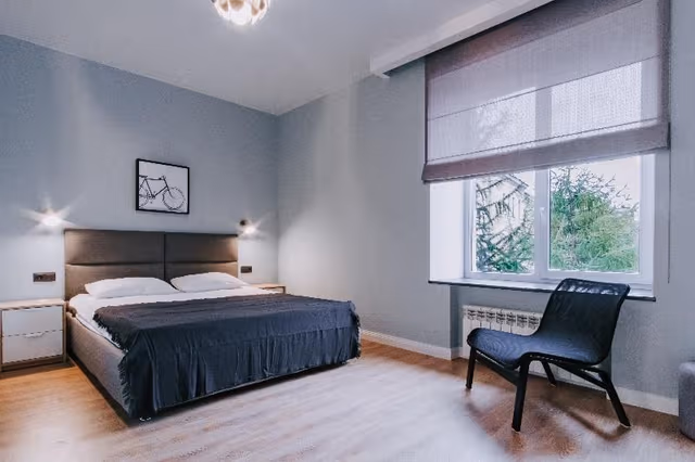 APARTMENT THREE BEDROOMS