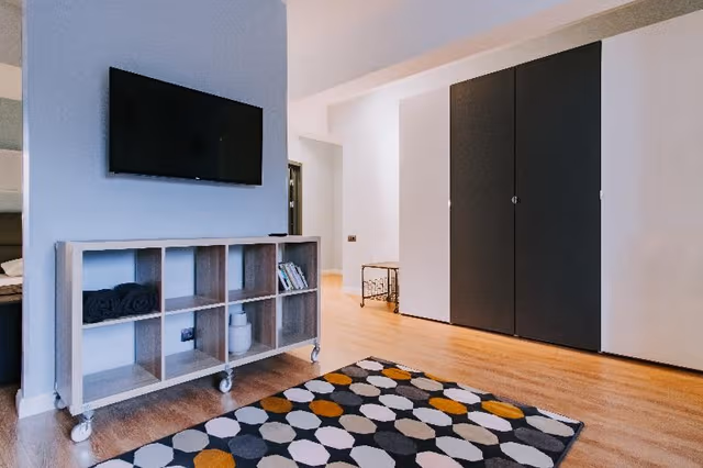 APARTMENT FOUR BEDROOMS