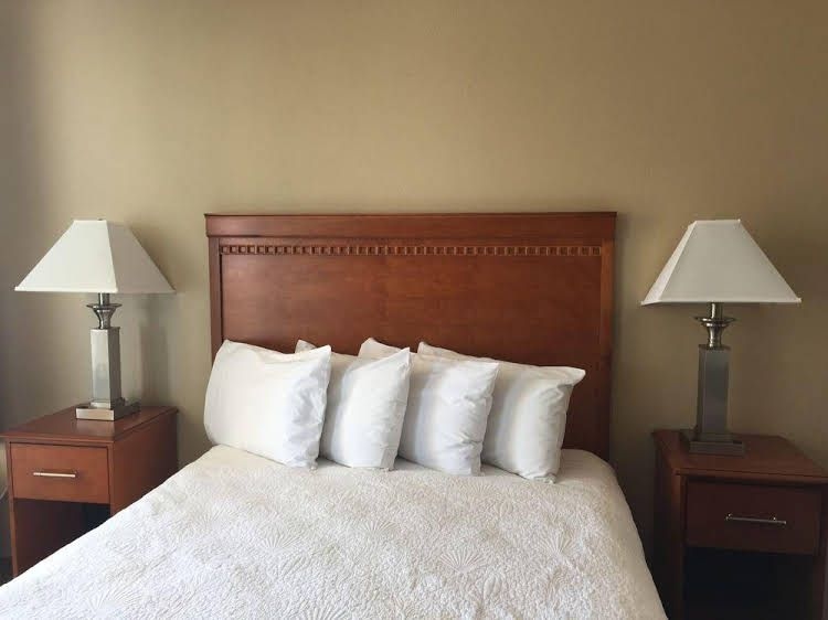 Aquarius Motor Inn1