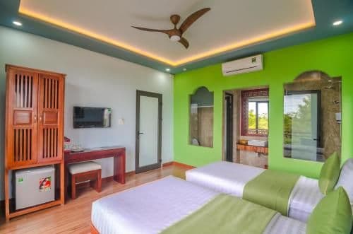 Twin Room with Balcony