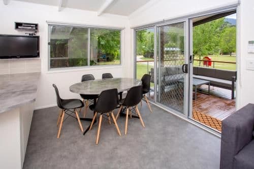 Superior Three-Bedroom Cabin