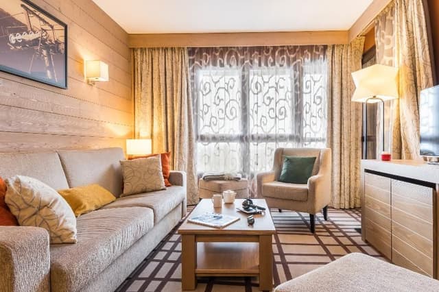APARTMENT SUPERIOR