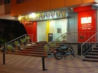 Pacific Suites Hotel0
