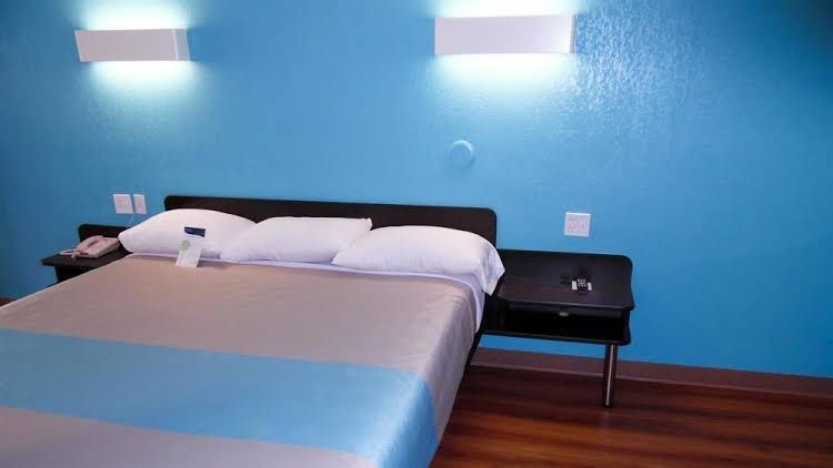 Homeplace Suites0