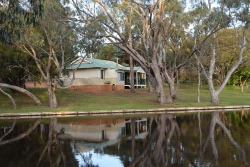 Kingfisher Chalet with Lake View