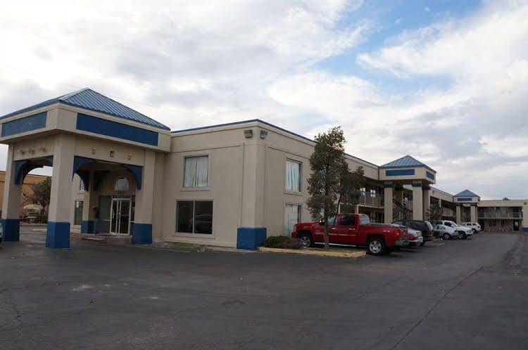 Super Inn & Suites Super Inn & Suites