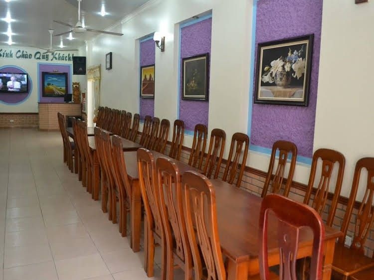 Queen Hotel Cat Ba2