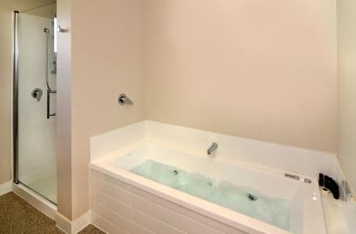 Superior One-Bedroom Apartment