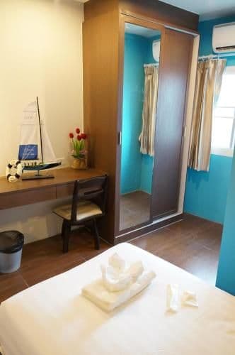 Standard Twin Room