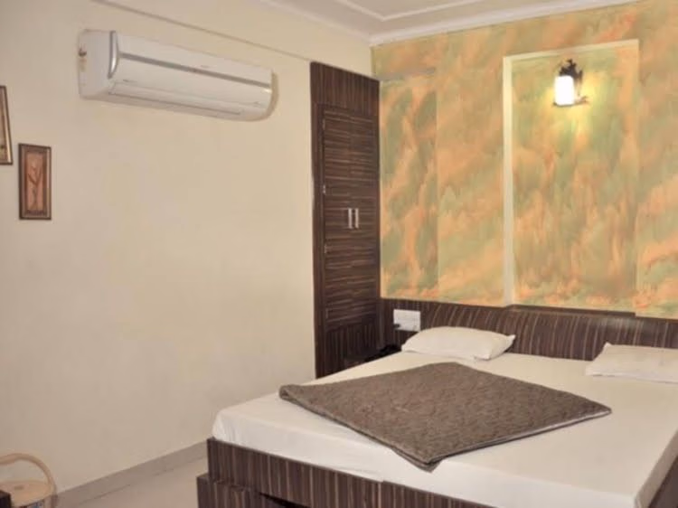 โฮเต็ล เมโทร (Hotel Metro)4