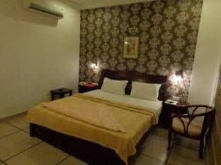 Hotel Kamal Kunj Hotel Kamal Kunj