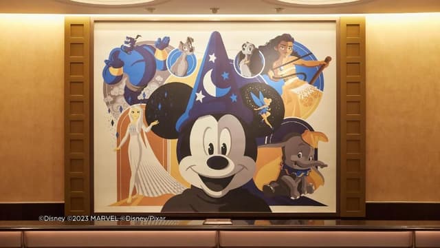 Mickey And Friends Seaview Room
