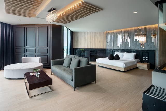 1 Bedroom Panoramic Suite