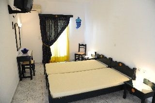 Anna Zisimos rooms2