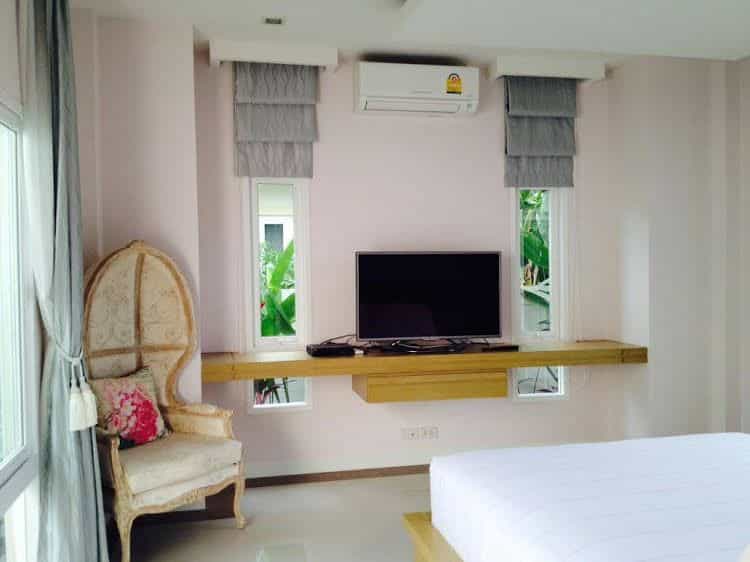 Baan Bor Bai Mai Baan Bor Bai Mai