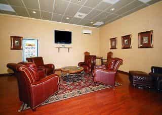 Quality Hotel & Suites Niagara Falls