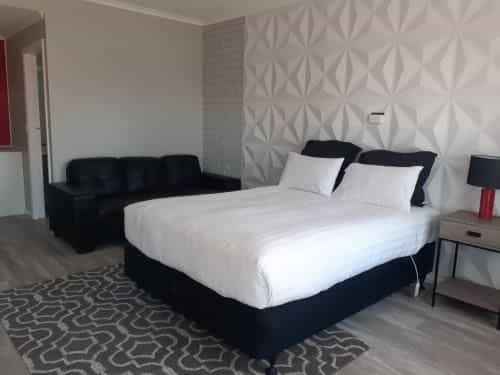 Wentworth Club Motel