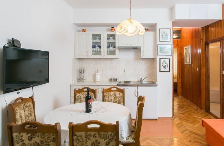 Apartment Ivo & Mare0