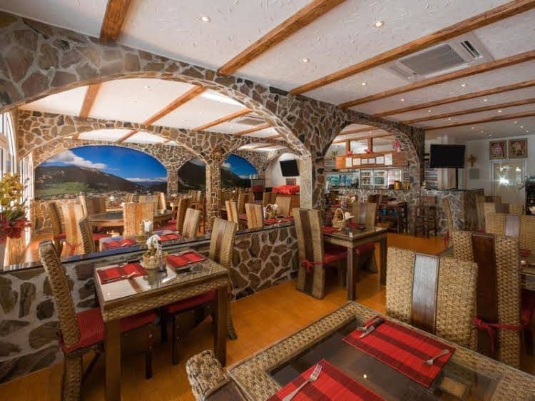 Chalet Suisse Chalet Suisse