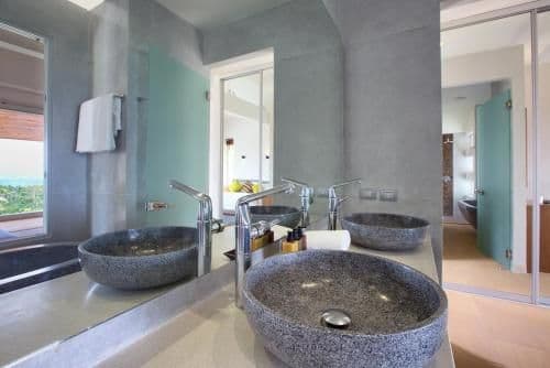 Six-Bedroom Villa with Sea View