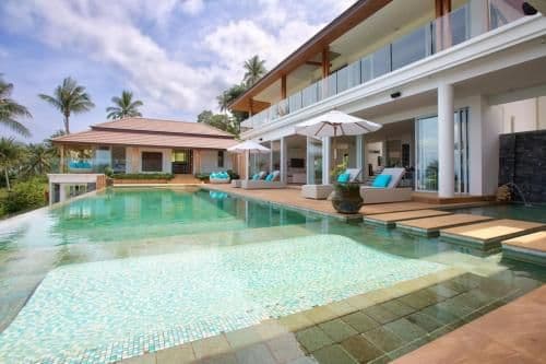 Six-Bedroom Villa with Sea View