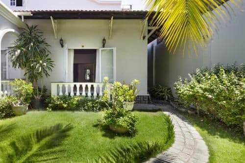 Family Room with Garden View
