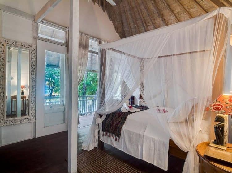 Coral Flora Villa Beach Front Coral Flora Villa Beach Front