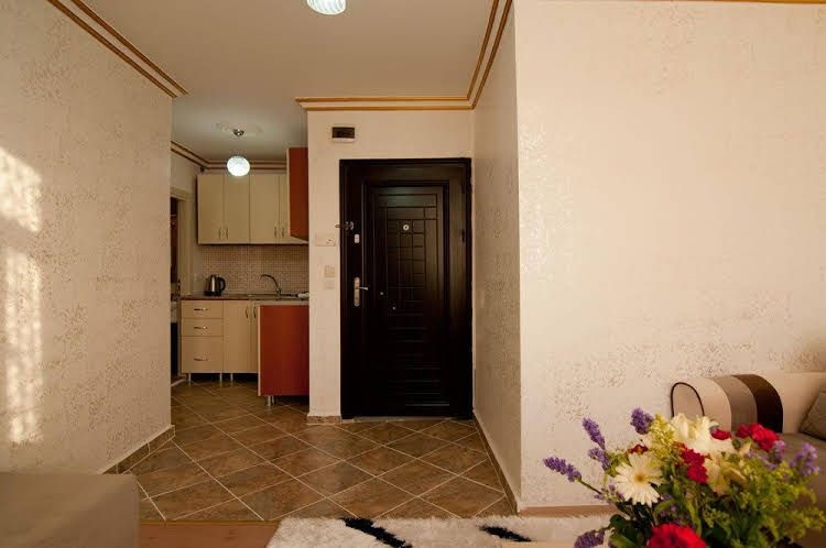 Bera House3