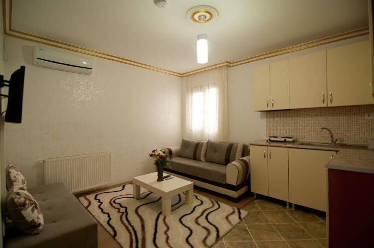 Bera House4