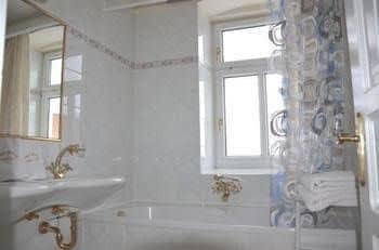 Aparthotel-Gasthof Grattschlossl Aparthotel-Gasthof Grattschlossl