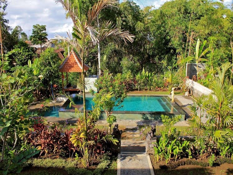 Sari Bamboo Villas0