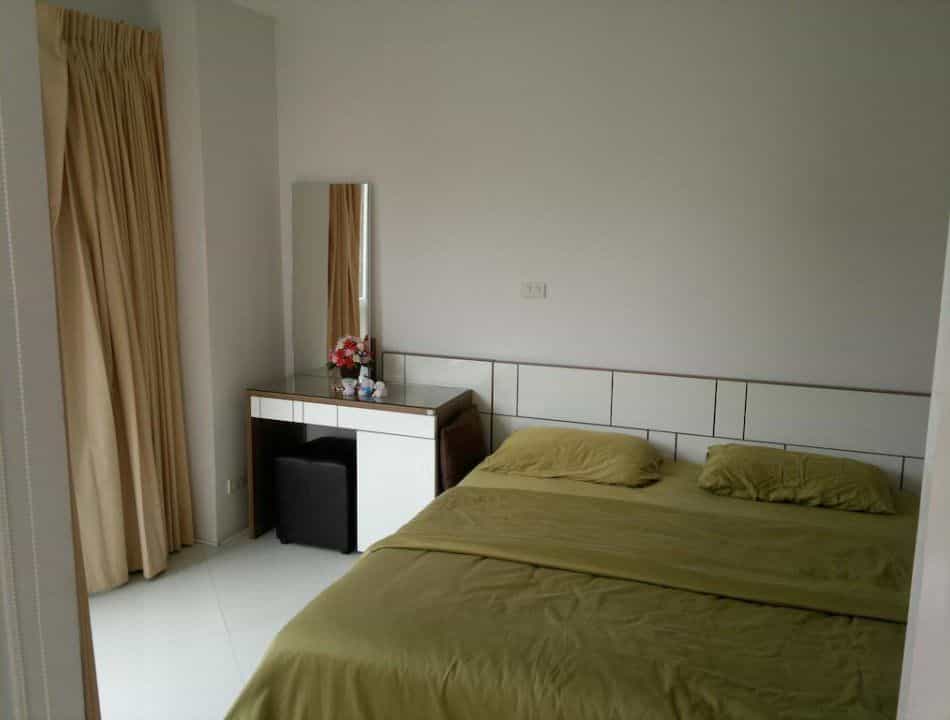 Diamond Suites Condo Pattaya by Robert Tresch Diamond Suites Condo Pattaya by Robert Tresch