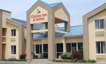 Clinton Inn & Suites4